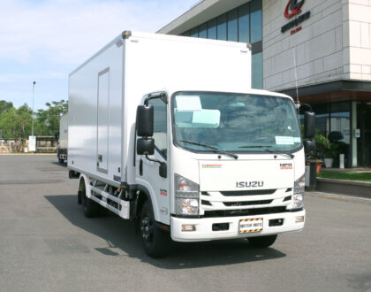 Săn ngay SIÊU PHẨM VẬN TẢI NHẸ: ISUZU NPR85KE5A (3.49 Tấn) - Thùng bảo ôn QUYEN AUTO