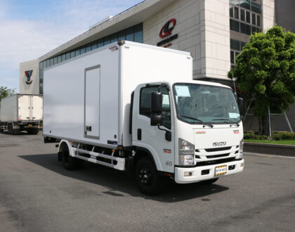 Săn ngay SIÊU PHẨM VẬN TẢI NHẸ: ISUZU NPR85KE5A (3.49 Tấn) - Thùng bảo ôn QUYEN AUTO