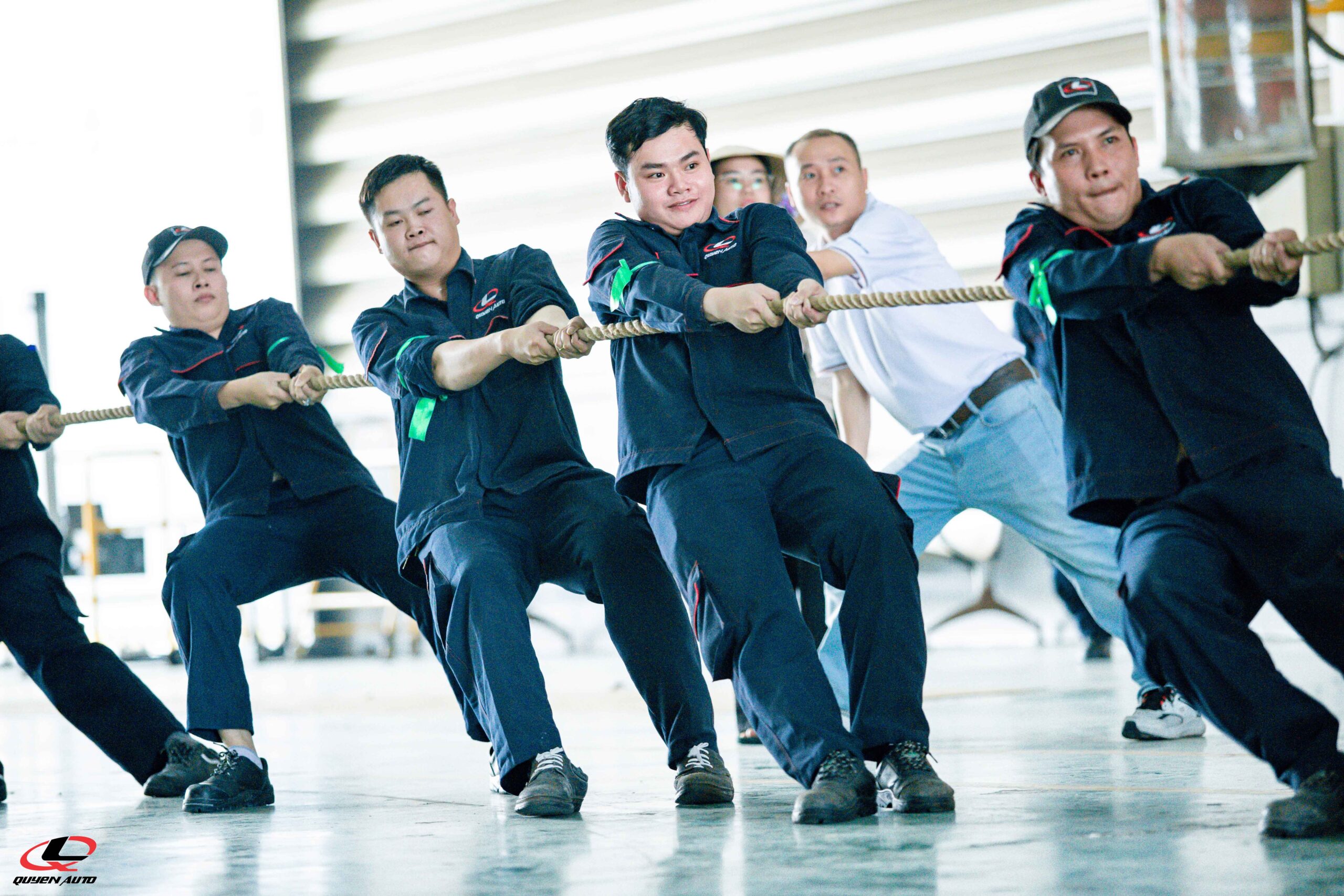 TẤT NIÊN QUYEN AUTO 2025