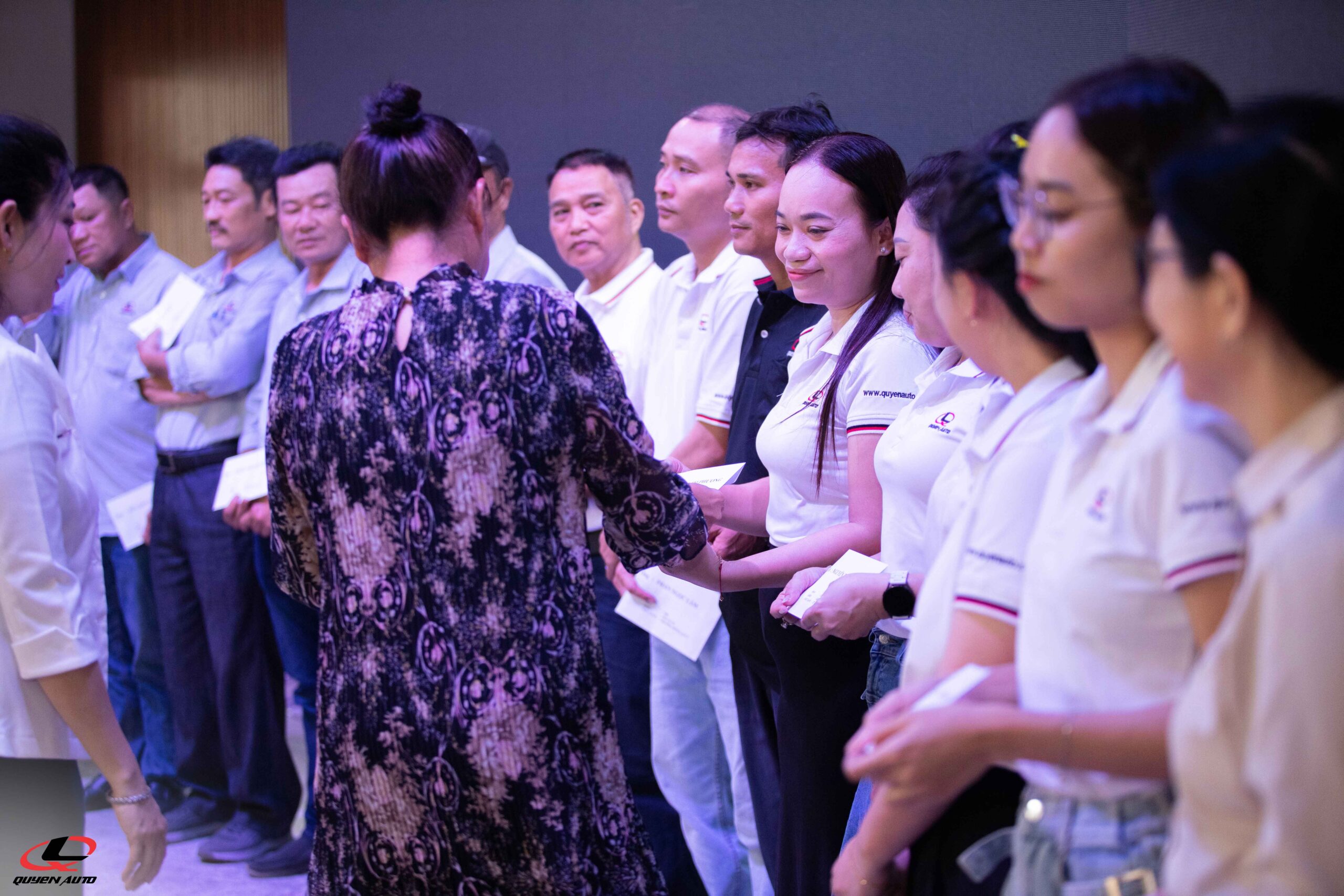 TẤT NIÊN QUYEN AUTO 2025